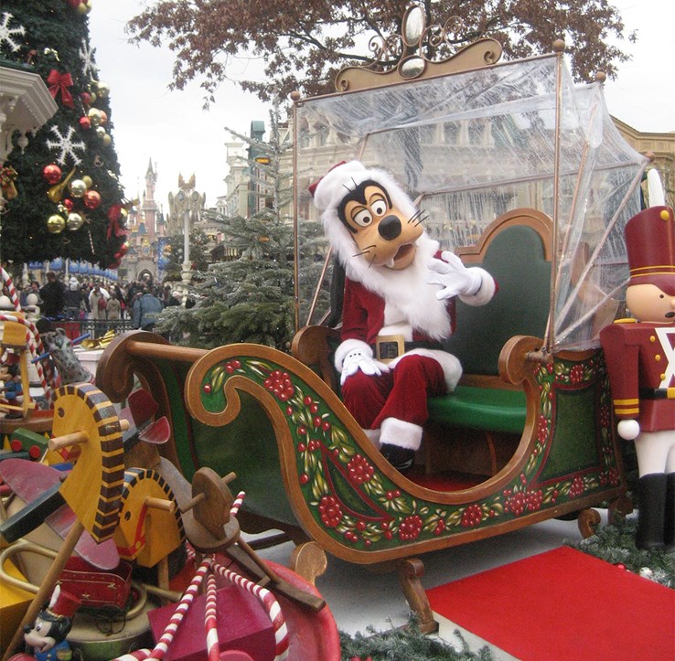 Goofy Christmas By By Ken123 (Own work) (CC BY-SA 3.0)
